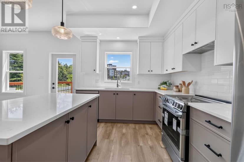 PC-2 6 Pearlgarden Close — photo 19 of 34