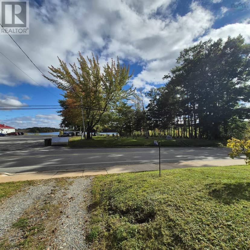 9794 Highway 8, Caledonia, photo 6