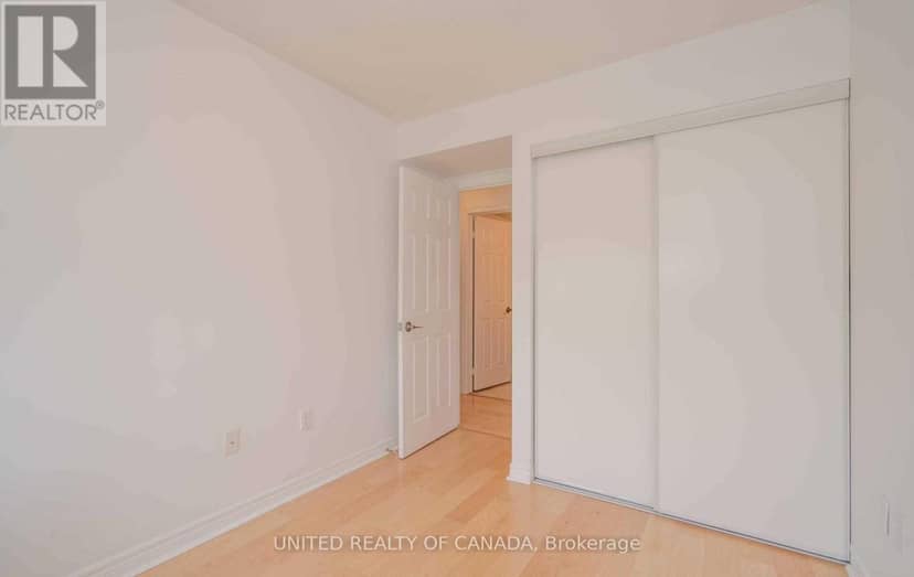 330 - 312 John Street — photo 30 of 39