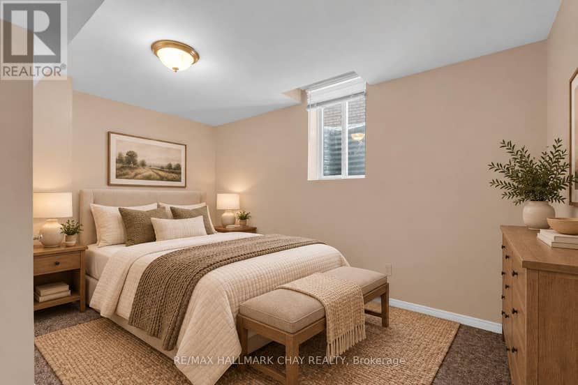 35 Grasett Crescent — photo 37 of 40