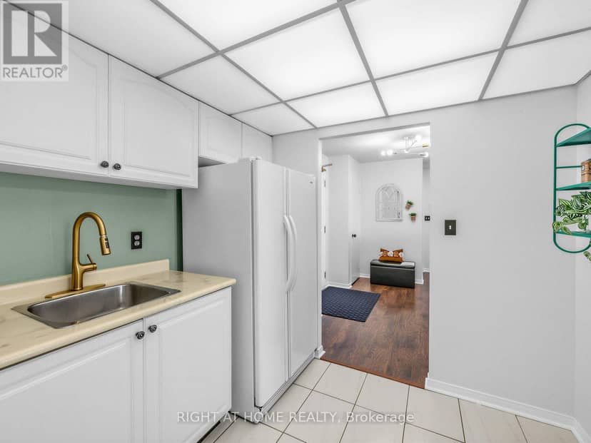1108 - 145 Hillcrest Avenue — photo 13 of 26