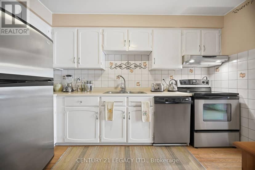 23 - 4171 Glen Erin Drive — photo 14 of 40