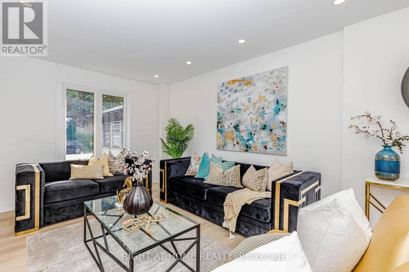 8 Hazelglen Court — photo 17 of 40