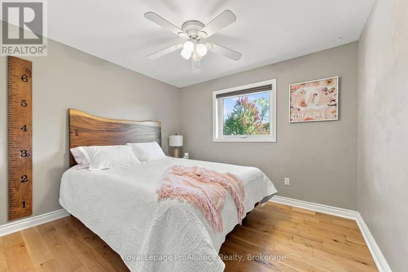 176 Ashley Street — photo 18 of 40