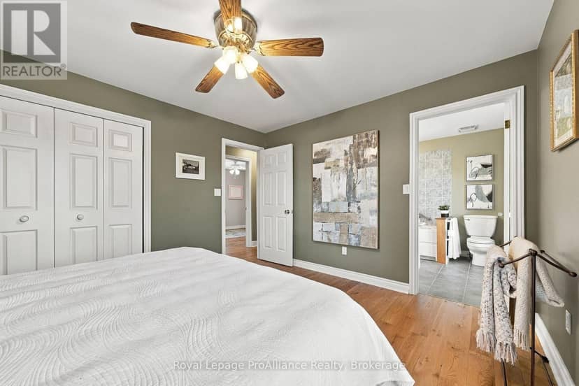 176 Ashley Street — photo 14 of 40