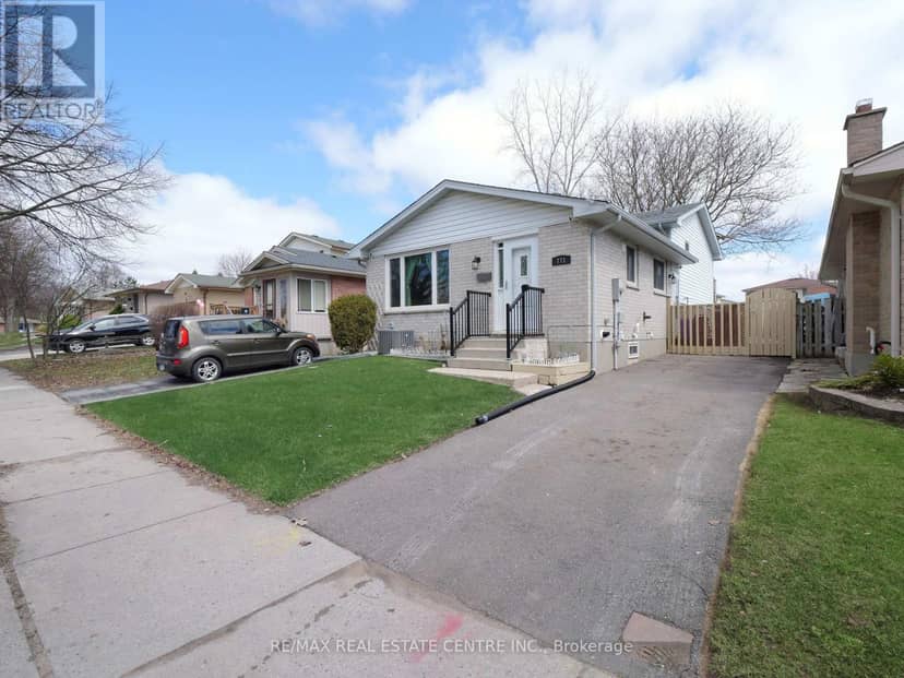 771 Monsarrat Avenue — photo 30 of 34