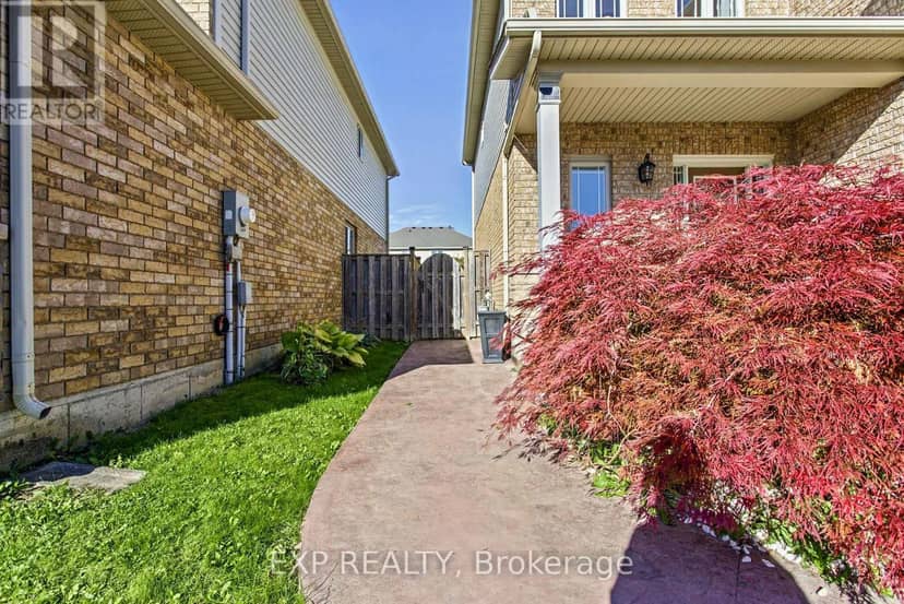 200 Valiant Circle, Hamilton, photo 3