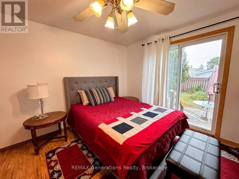 24 Jackson Crescent — photo 10 of 32