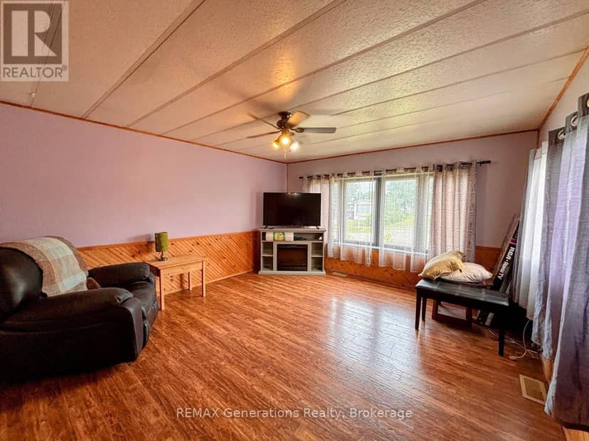 24 Jackson Crescent, Marathon, photo 7