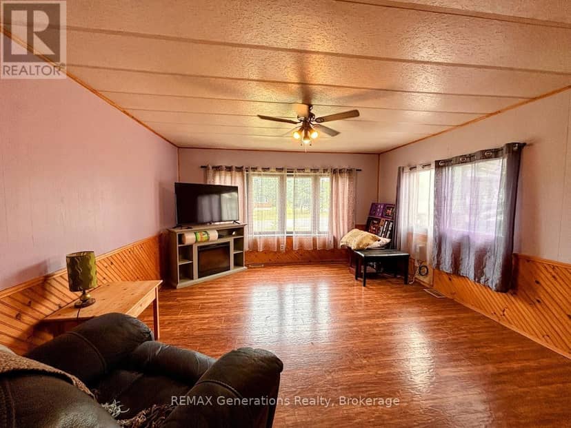 24 Jackson Crescent, Marathon, photo 6
