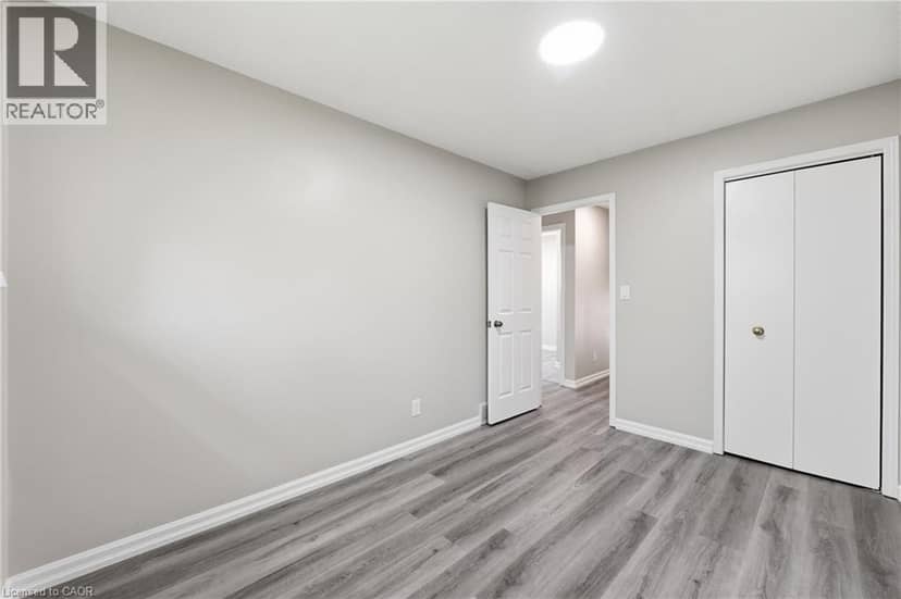 42 TERRACE Avenue — photo 16 of 39