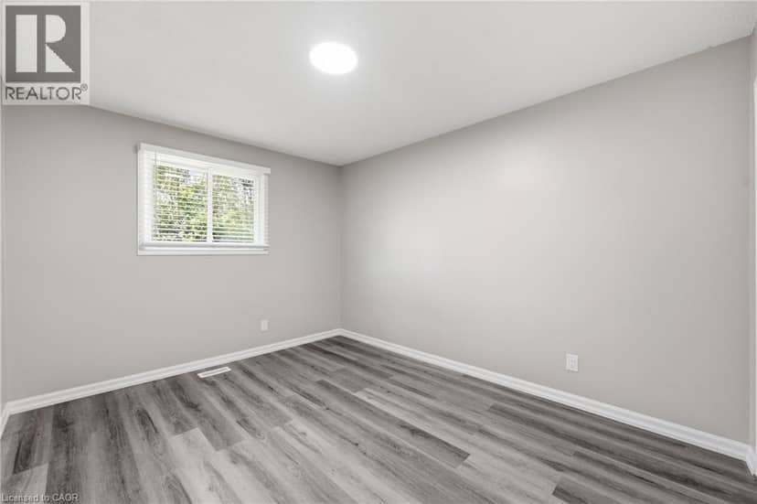 42 TERRACE Avenue — photo 21 of 39