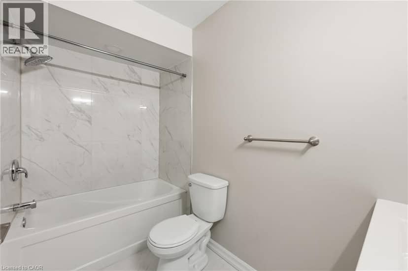 42 TERRACE Avenue — photo 15 of 39
