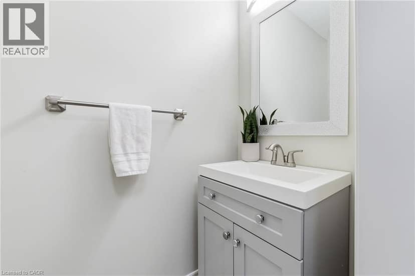 242 UPPER MOUNT ALBION Road Unit# 13 — photo 19 of 34
