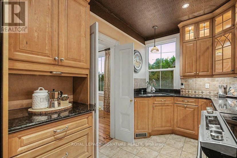 311 Byron Street N, Whitby, photo 7