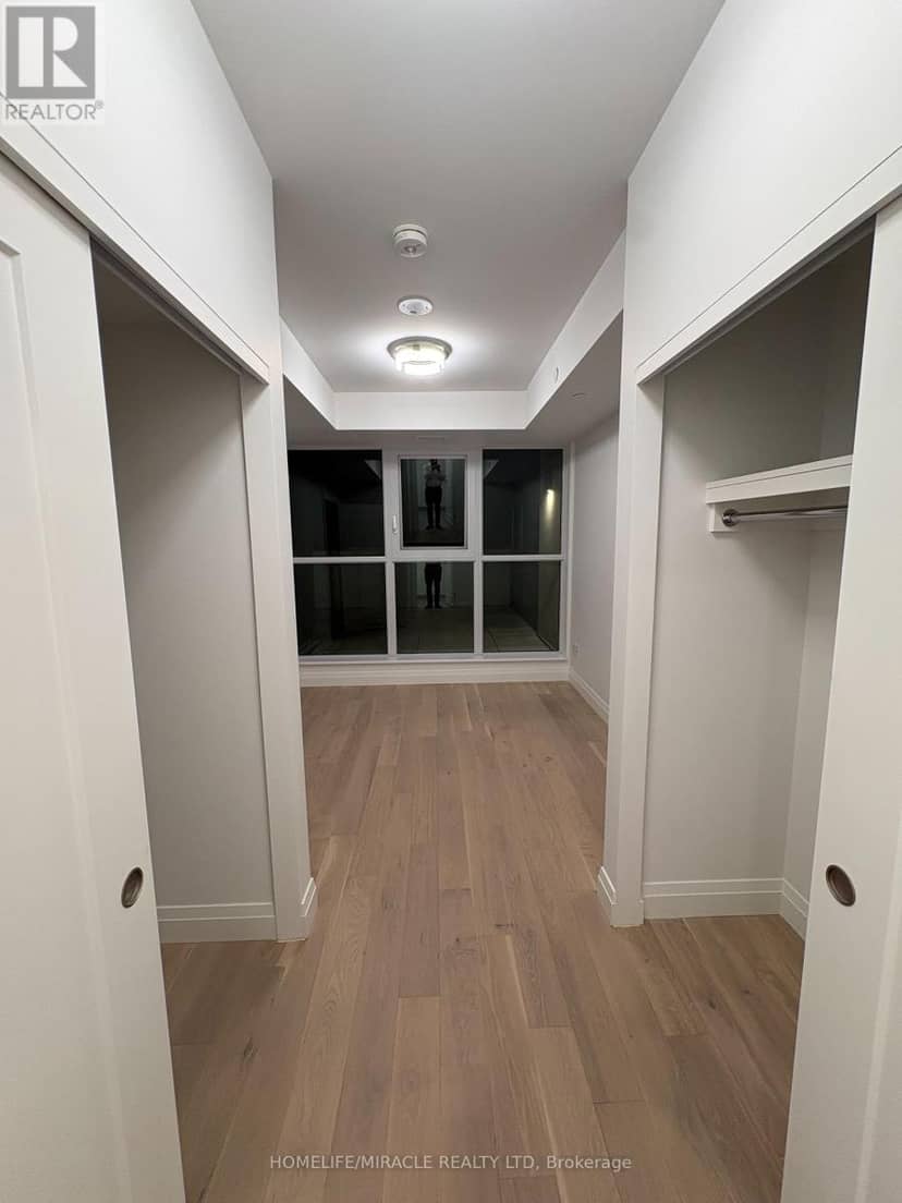 317 - 26 Mill Street — photo 18 of 32
