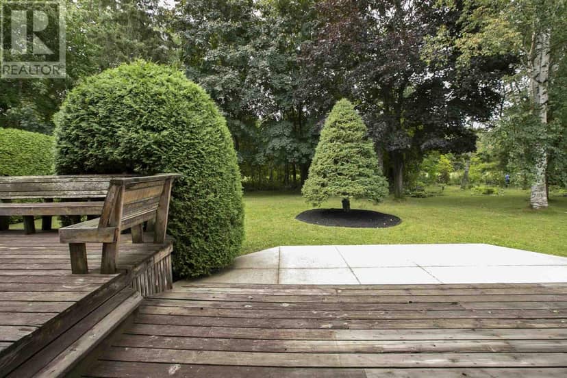 109 Greenview LN — photo 12 of 40