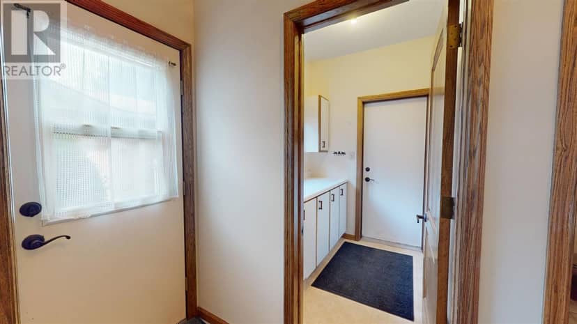 109 Greenview LN — photo 32 of 40