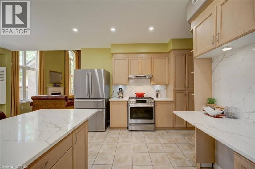 44 MCQUEEN Drive — photo 13 of 40