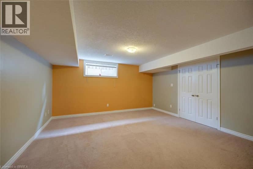 44 MCQUEEN Drive — photo 24 of 40