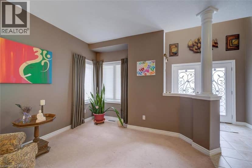 44 MCQUEEN Drive — photo 15 of 40