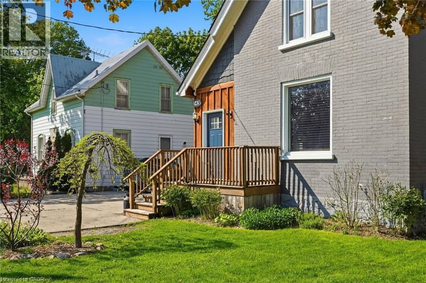 545 MAIN Street E — photo 3 of 40