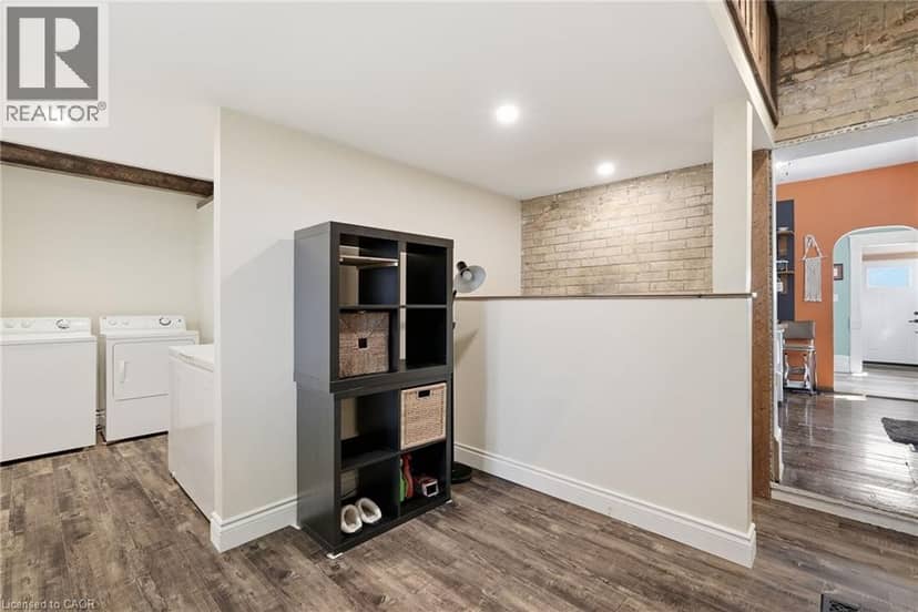 545 MAIN Street E — photo 20 of 40