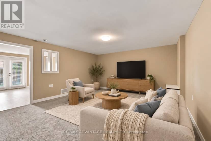 7 - 122 Sherwood Forest Square — photo 33 of 39