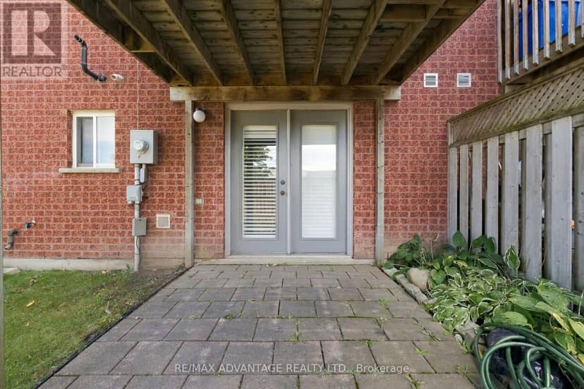 7 - 122 Sherwood Forest Square — photo 36 of 39