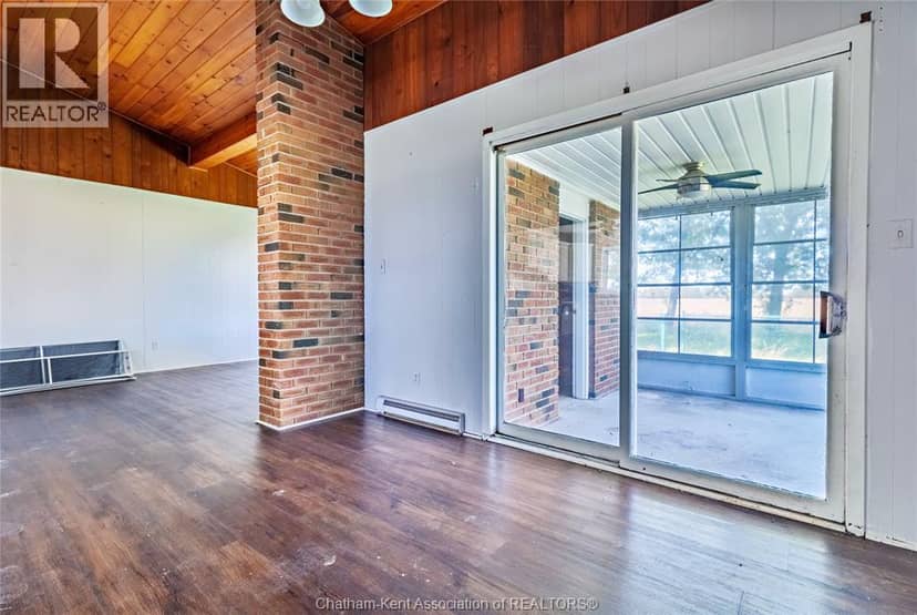 4421 Gleeson LINE — photo 12 of 40