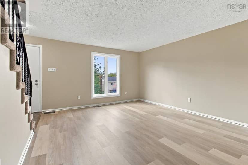 38 Regal Road — photo 10 of 40