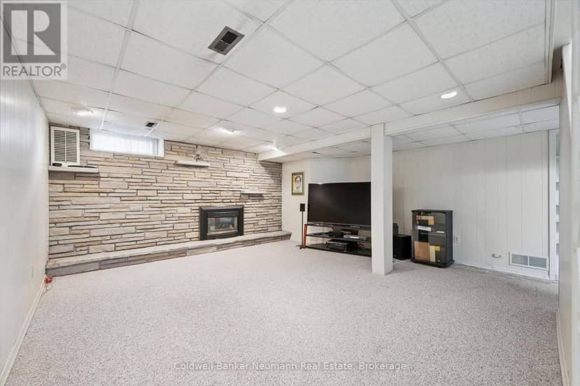 26 Maplewood Drive — photo 38 of 40