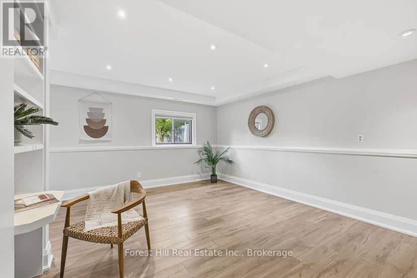 21 Sabrina Park Drive — photo 13 of 34
