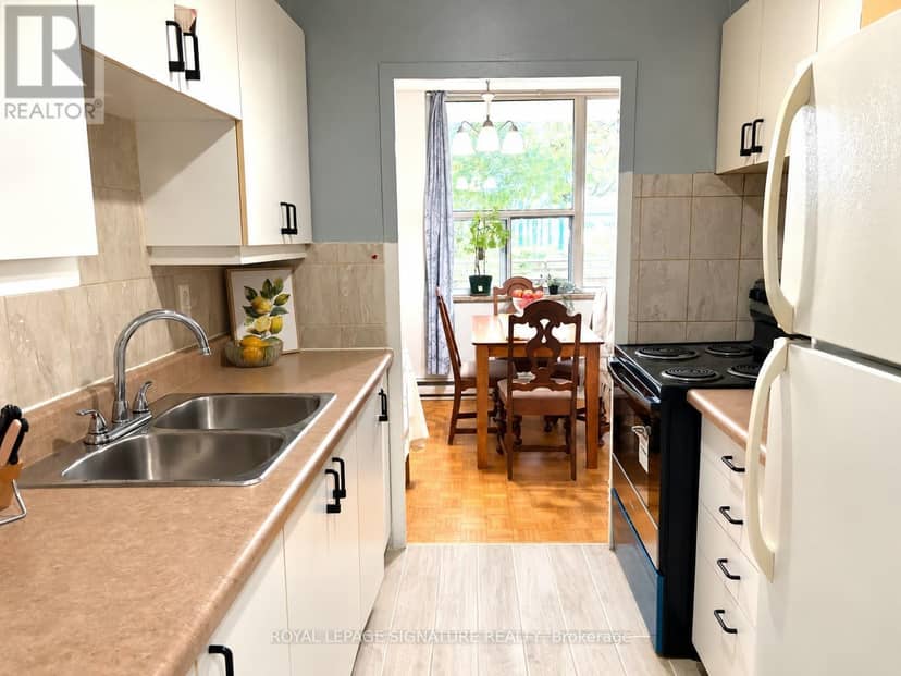 Listing 30362293 — photo 13 of 24