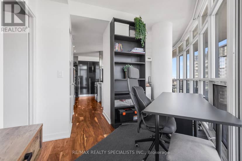 2908 - 38 Dan Leckie Way — photo 21 of 22