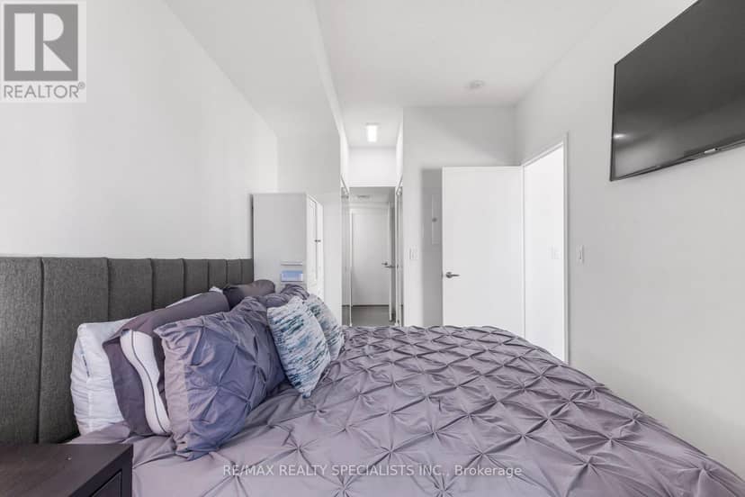 2908 - 38 Dan Leckie Way — photo 7 of 22