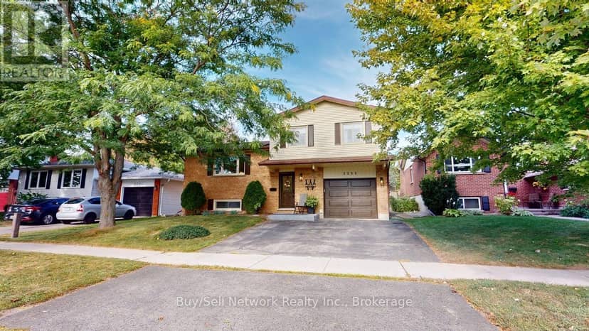 2255 Denure Drive, Peterborough, photo 2