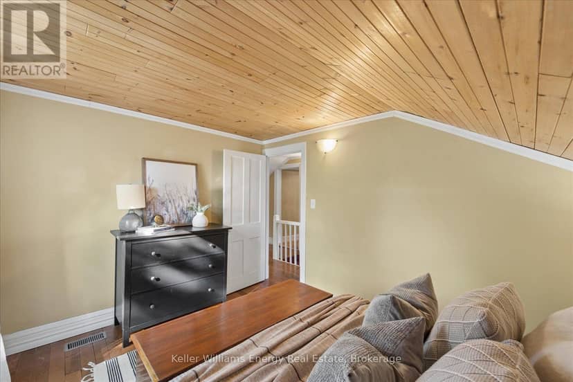 325 Ball Street — photo 32 of 40