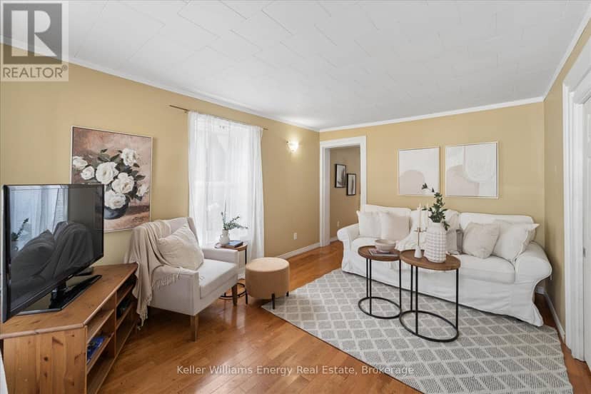 325 Ball Street — photo 7 of 40