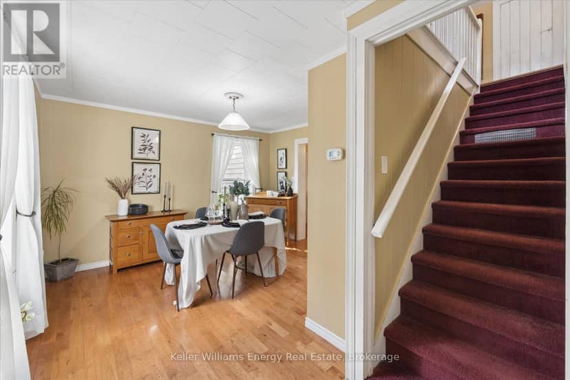 325 Ball Street — photo 9 of 40