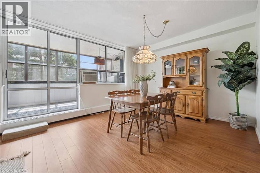 65 WESTMOUNT Road N Unit# 304 — photo 11 of 40