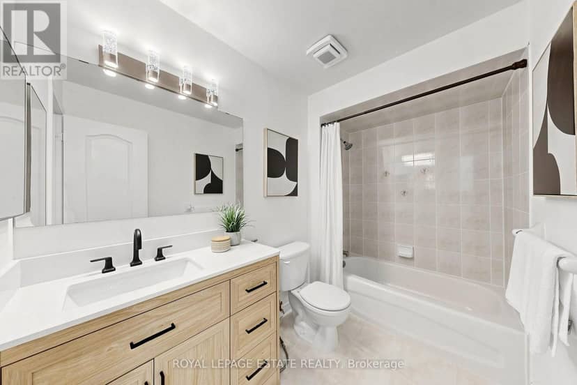 10 Dooley Crescent — photo 23 of 32