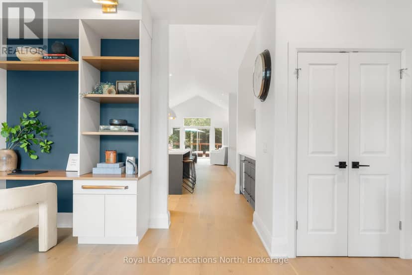 110 Mary Street — photo 6 of 40