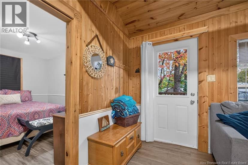 11 Redwood Avenue — photo 23 of 39