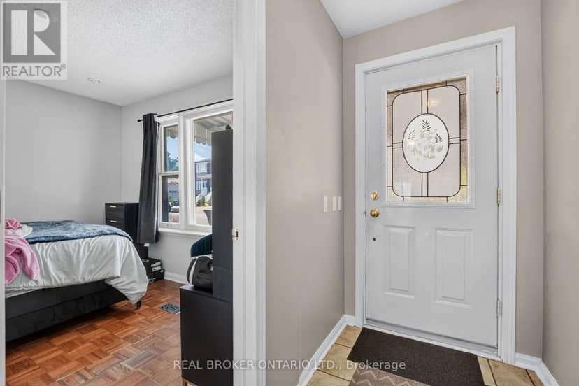 238 Chambers Avenue — photo 11 of 40
