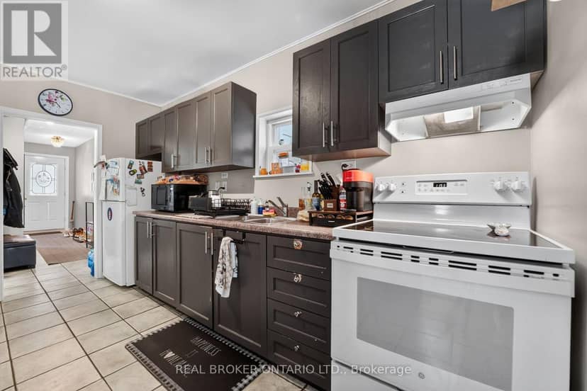 238 Chambers Avenue — photo 19 of 40