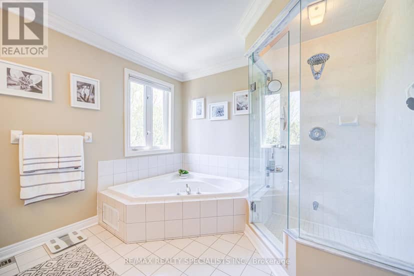 11 Bridlewood Boulevard — photo 37 of 40