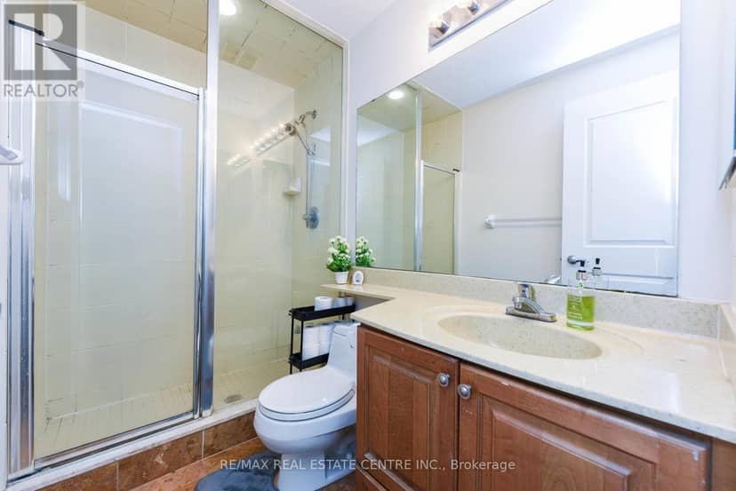 2605 - 90 Absolute Avenue — photo 15 of 30