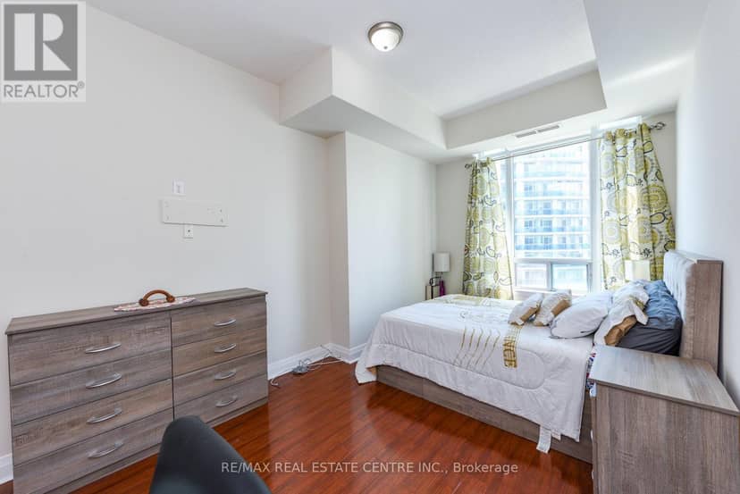 2605 - 90 Absolute Avenue — photo 17 of 30
