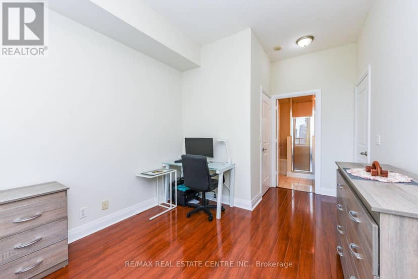 2605 - 90 Absolute Avenue — photo 18 of 30